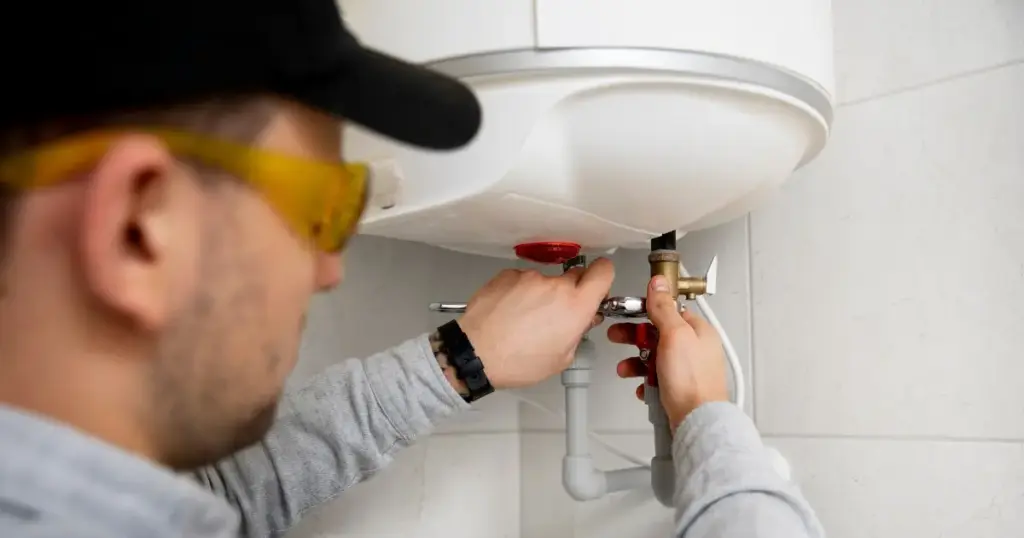 Instalación de calentador de gas y conexión a tuberías